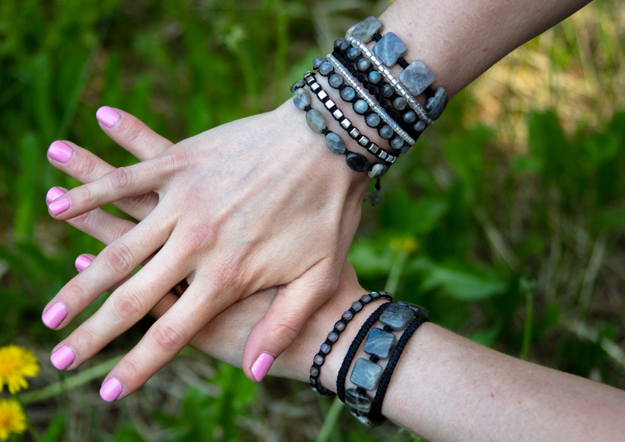 Macrame bracelets with gemstones crystals for healing, astrological signs and beauty. Waterproof jewelry